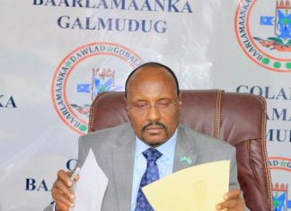 Gudoomiyaha Baarlamaanka Galmudug Mohamed Gacal ayaa Hambalyo udiray Guddoonka Cusub ee labada aqalka
